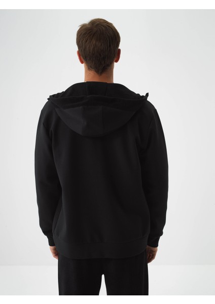 Erkek Siyah Pamuk Dokulu Regular Fit Sweatmont fırsatları