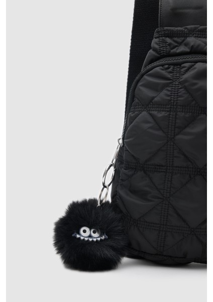 Puff Kumaş Kolon Saplı Fermuarlı Nikel Aksesuarlı Body Bag modelleri