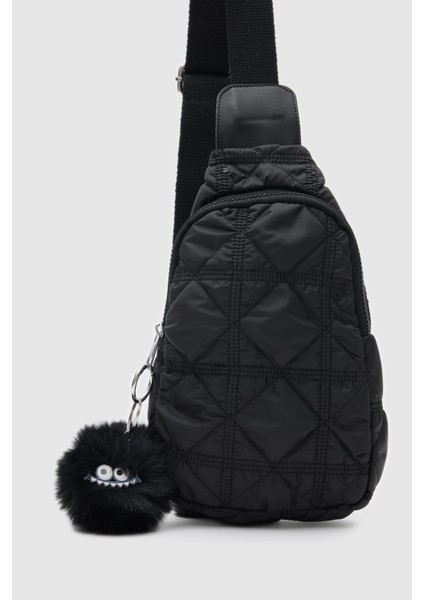 Puff Kumaş Kolon Saplı Fermuarlı Nikel Aksesuarlı Body Bag fırsatları