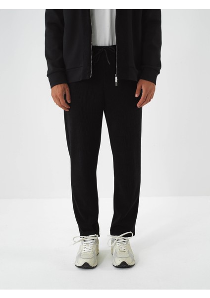 Erkek Siyah Lüks Dokulu Soft Kadife Slim Fit Sweat Pantolon fiyatları