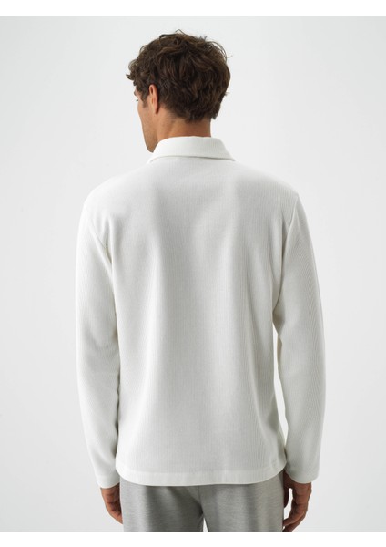 Erkek Ekru Pamuk Dokulu Regular Fit Sweatshirt fırsatları