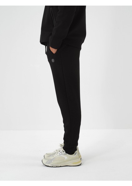 Erkek Siyah Pamuk Dokulu Slim Fit Sweat Pantolon fırsatları