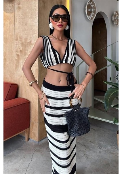 Çizgili Bikini Üst ve Etek Triko Takım 10110 modelleri