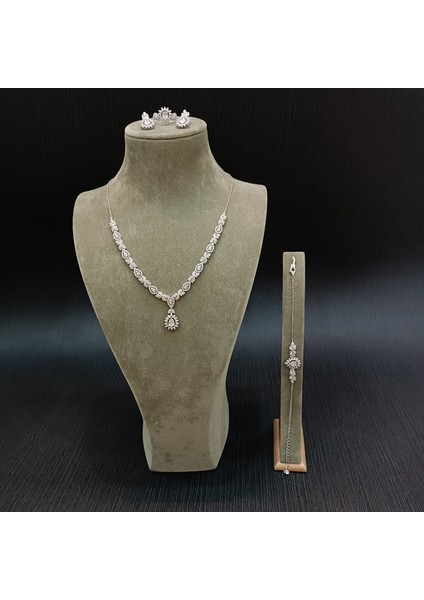 925 Ayar Gümüş Zirkon Taş Ağır Model Kadın Takı Seti-Damla Tasarım (Yüzük-Kolye-Bileklik-Küpe)