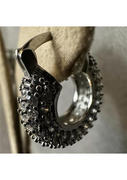 Zirkon Taşlı Su Yolu Model Minimal Çelik Halka Küpe modelleri