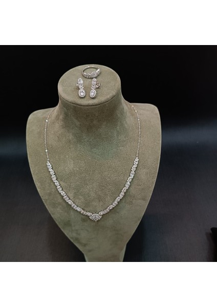 925 Ayar Gümüş Oval Model Taşlı Kadın Takı Seti (Kolye-Küpe-Yüzük) fiyatları