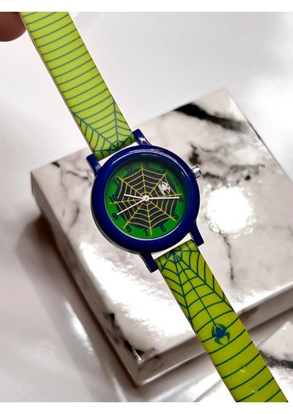 Renkli ve Figürlü Özel Kutulu Çocuk Kol Saati FT.CLS.CK04 modelleri