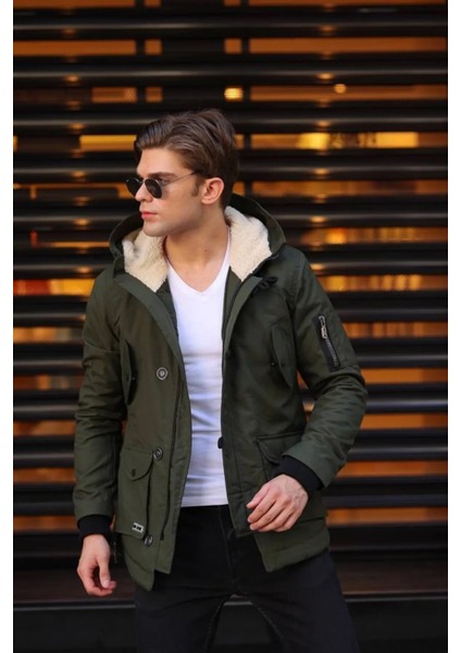 Softshell Su ve Soğuk Geçirmez Kapüşonlu Kısa Parka fiyatları