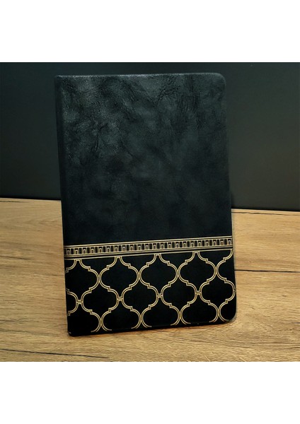 Gold Işlemeli Siyah Deri Defter