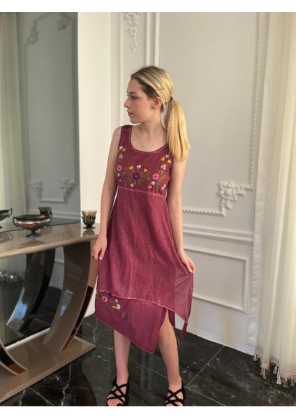 Kadın Organik Kolsuz Nakışlı Uzun Otantik Elbise modelleri