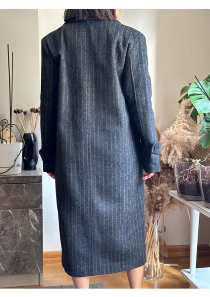 Kadın Gri Yırtmaçsız Dikey Çizgili Uzun Kaban fiyatları