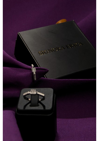 Üzeri 3 Sıra Taşlı Altıgen Yüzük Ayarlanabilir Çelik Görünümlü Xp