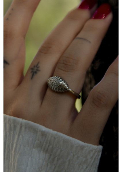 Mekik Desen Üzeri Taşlı Yüzük Aayarlanabilir Çelik Görünümlü Xp modelleri