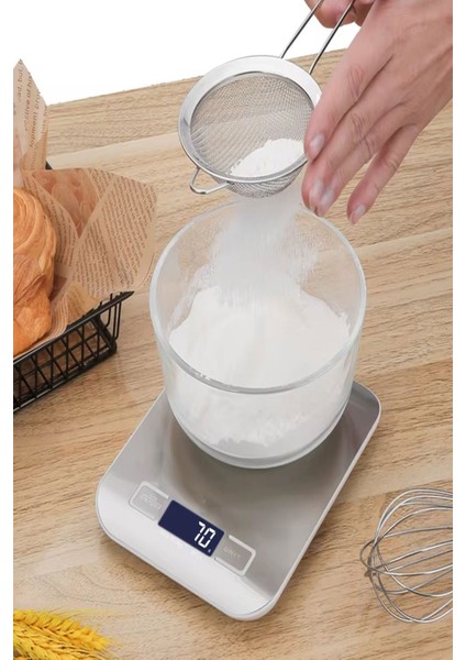 Dijital Ekranlı, Hassas ve Dayanıklı Metalik Mutfak Terazisi, 1g-5kg Kapasite
