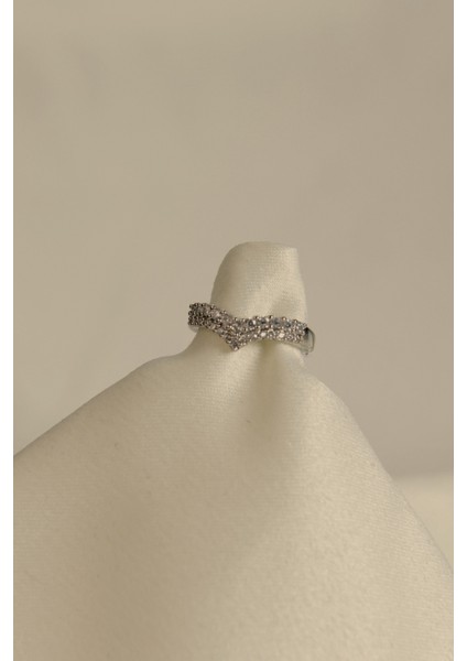 V Tasarım Zirkon Taşlı Çelik Görümlü Xp Eklem Yüzüğü