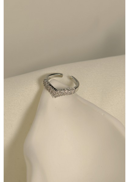 V Tasarım Zirkon Taşlı Çelik Görümlü Xp Eklem Yüzüğü fiyatları