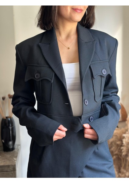 Kadın Lacivert Crop Ceket Mini Etek Takım modelleri