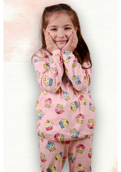 Kedi Desenli %100 Pamuk Kız Çocuk Pijama Takım fırsatları