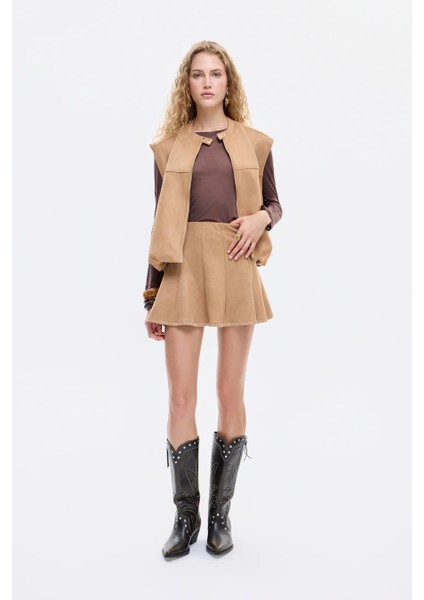 Dikiş Detaylı Süet Görünümlü Mini Etek Bej modelleri