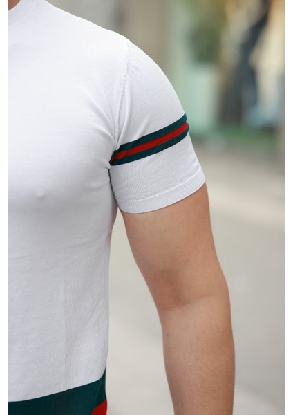 Erkek Bisiklet Yaka Bel ve Kol Şerit Desenli Kısa Kollu Tişört modelleri