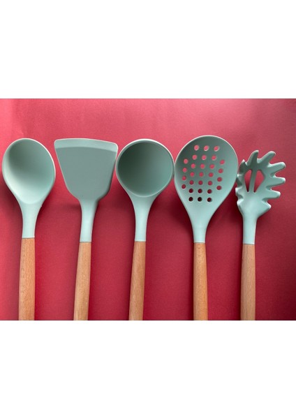 Yeşil Bambu Saplı 5'li Silikon Servis Seti: Kepçe, Kaşık, Kevgir, Makarna ve Spatula modelleri
