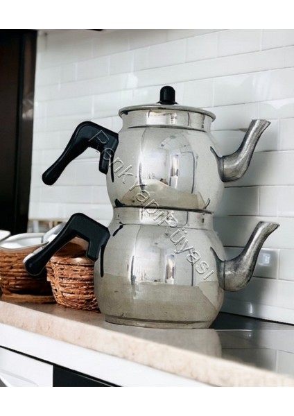 Gri Alüminyum Çaydanlık ve Demlik Seti, Şık ve Dayanıklı Tasarım