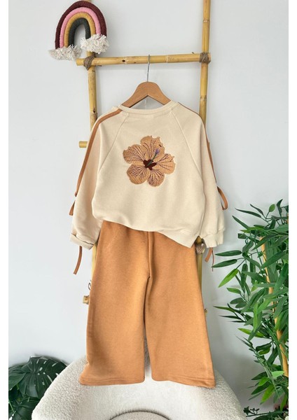 Hibiskus Çiçek Işlemeli Fiyonk Detaylı Kız çocuk takım - Kahve fiyatları