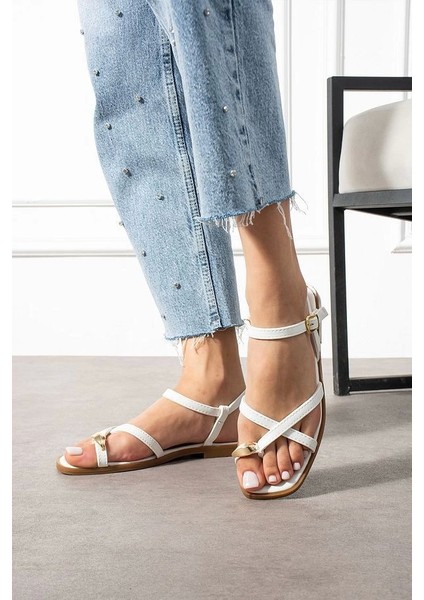 Nordi Beyaz Cilt Kemerli Sandalet