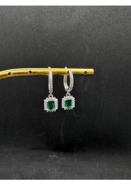 Yeşil Baget Taşlı Gümüş Küpe