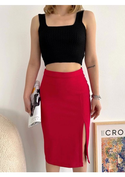 Yırtmaçlı Esnek Kumaş Midi Boy Etek Koyu Kırmızı