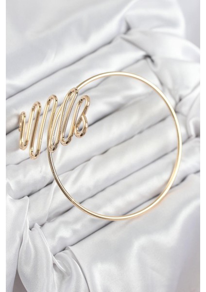 Kıvrımlı Model Gold Renk Kadın Pazu Bileklik