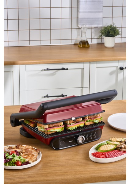 Kırmızı 2400W Izgara ve Tost Makinesi ile Lezzetli Atıştırmalıklar Hazırlayın