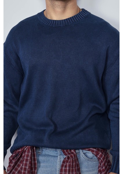 Erkek Oversize Bisiklet Yaka Basic Triko Kazak Lacivert fiyatları