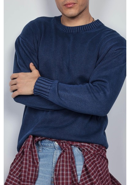 Erkek Oversize Bisiklet Yaka Basic Triko Kazak Lacivert modelleri