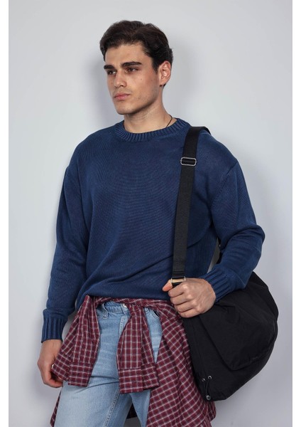 Erkek Oversize Bisiklet Yaka Basic Triko Kazak Lacivert