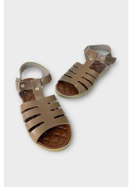 Kadın Cırtlı Önü ve Arkası Açık Yazlık Sandalet Vizon modelleri