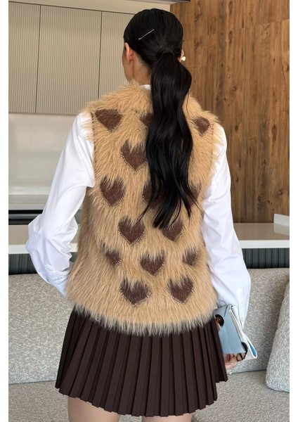 Sakallı Kalpli Kadın Triko Yelek (S-M-L Uyumludur) P-00018369 fırsatları