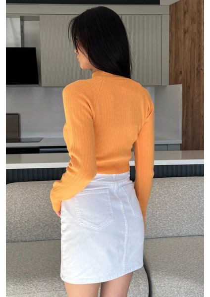 Ön Baskılı Crop Top Triko Bluz (S,m,l Uyumludur) P-00018189 fırsatları