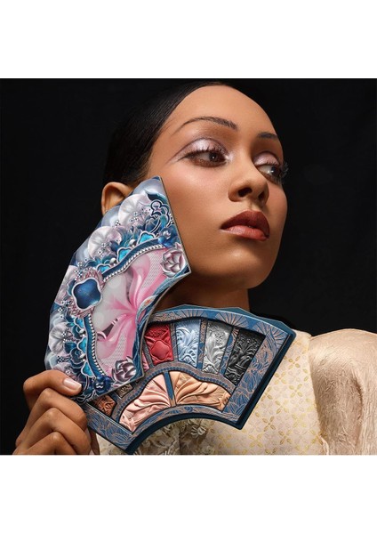 Floral Beijing Opera Makyaj Paleti Charming Aria 18.2gr fiyatları