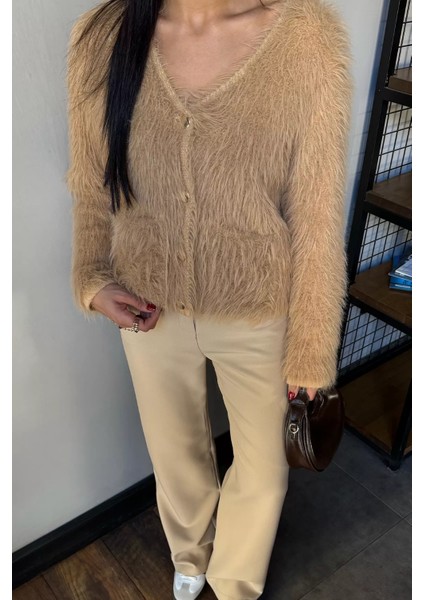 Kadın Çift Cepli Gold Düğme Detaylı Sakallı Yumoş Triko Hırka (S-M-L-Xl Beden Uyumludur.) P-00018434 fiyatları