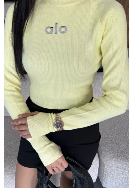 Ön Baskılı Crop Top Triko Bluz (S,m,l Uyumludur) P-00018189 modelleri