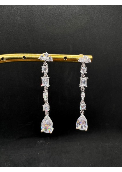 Damla Taş Sallantılı Uzun Gümüş Küpe