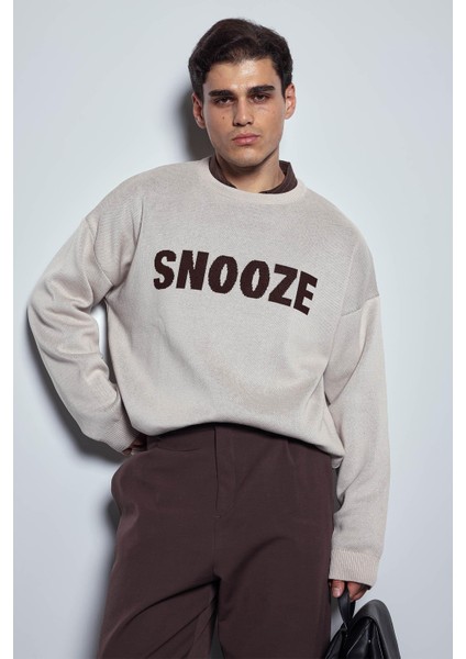 Erkek Oversize Yazı Baskılı Kazak Bej fiyatları