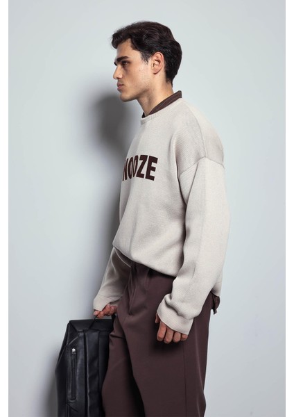 Erkek Oversize Yazı Baskılı Kazak Bej fırsatları