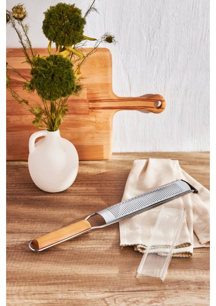 Naturel Ince Dişli Rende ile Doğal ve Pratik Yemek Hazırlama Keyfi