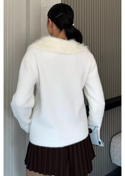 Kadın Peluş Yaka Çift Cepli Yumoş Triko Ceket P-00018360 fırsatları