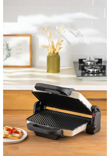 Krem Bej Tost Makinesi ile Lezzetli Tostlar Yapın, Pratik ve Şık Tasarım. fırsatları