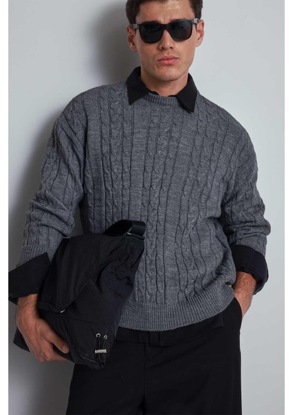 Erkek Oversize Örgü Desenli Triko Kazak Gri fiyatları