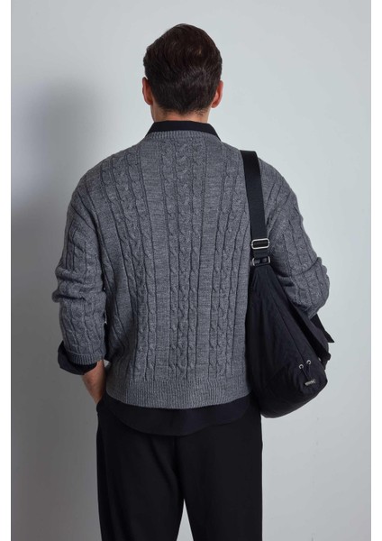 Erkek Oversize Örgü Desenli Triko Kazak Gri indirimleri