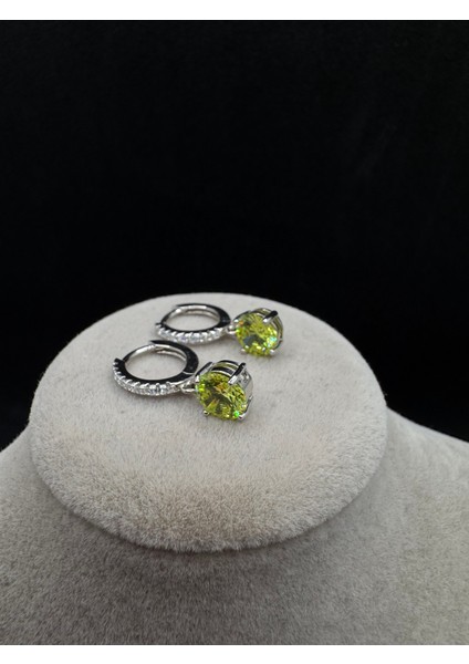 Açık Yeşil Yuvarlak Taşlı Halka Gümüş Küpe fırsatları